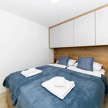 Ljetni San 公寓 德拉格