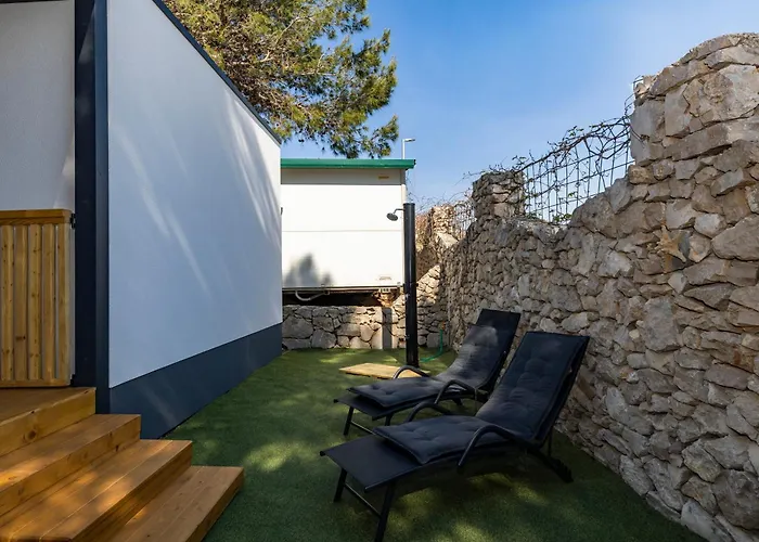 Ljetni San Апартаменты *